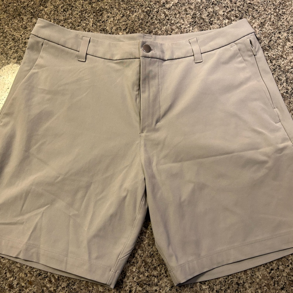 Lululemon Commission 7” Short